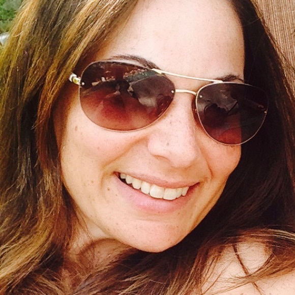 Meet your Posher, Tracy - Picture 1 of 1